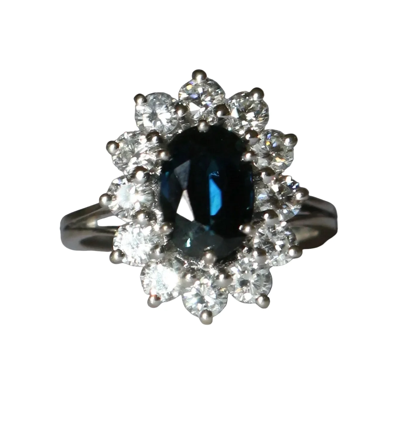 Jewelry from €3,000 to €5,000